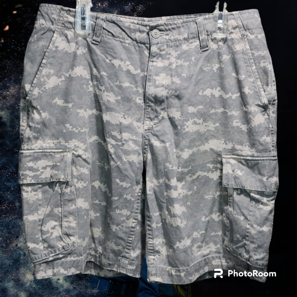 Vintage Faded Glory Men Camo Cargo Shorts